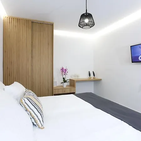 Divine Olivia 2 Bedroom