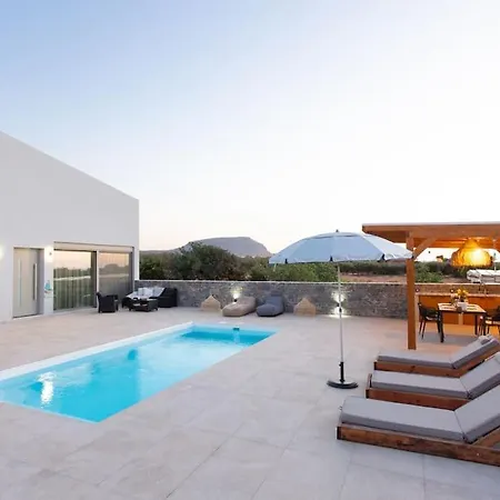 Divine Olivia 2 Bedroom Anissaras