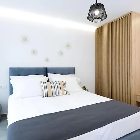 Divine Olivia 2 Bedroom *